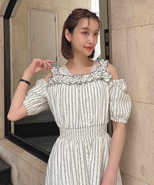 F i.n.t（フィント）の「フリル使い3wayストライプワンピース/F&A/fint（ワンピース・レディース・ホワイト/クリーム・FREE）」の6枚目の写真