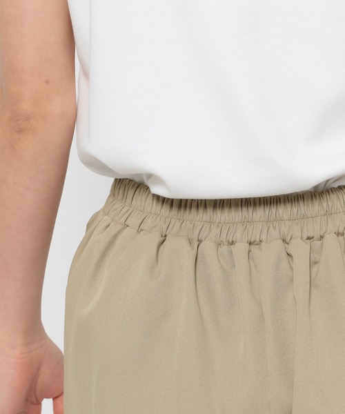 mysty woman（ミスティウーマン）の「美脚リラックスピンタックパンツ  136187（スラックス・レディース・ブラウン/グリーン系その他/ホワイト系その他・FREE）」の10枚目の写真