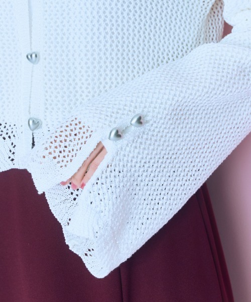 marun(マルン)の「<大きいサイズ> ハートボタンカーディガン marun(カーディガン/ボレロ・レディース・アイボリー/ブラック・3L~4L/5L~6L/L~LL)」の14枚目の写真