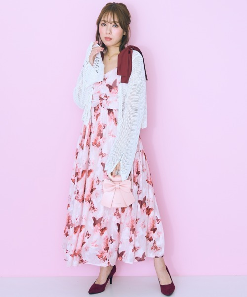 marun(マルン)の「<大きいサイズ> ハートボタンカーディガン marun(カーディガン/ボレロ・レディース・アイボリー/ブラック・3L~4L/5L~6L/L~LL)」の5枚目の写真