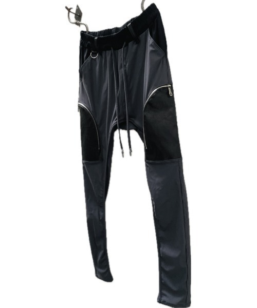 FranCisT_MOR.K.S.(フランシストモークス)の「FranCisT_MOR.K.S./フランシスト モークス/MERYL HI TENSION x ST.LEATHER DEVICE CARGO PANTS#GRAY × BLACK(カーゴパンツ・メンズ・グレー・2/3/4)」の8枚目の写真
