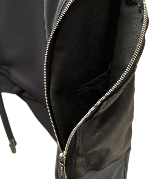 FranCisT_MOR.K.S.(フランシストモークス)の「FranCisT_MOR.K.S./フランシスト モークス/MERYL HI TENSION x ST.LEATHER DEVICE CARGO PANTS#GRAY × BLACK(カーゴパンツ・メンズ・グレー・2/3/4)」の7枚目の写真