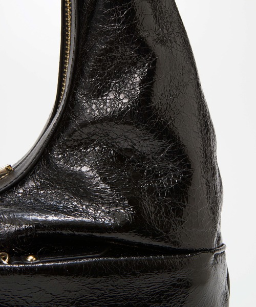 TREASURE TOPKAPI（トレジャートプカピ）の「【TREASURE TOPKAPI】メタリック ポケットデザイン ワンハンドル バッグ（ハンドバッグ・レディース・アンティークシルバー/ブラック・FREE）」の21枚目の写真