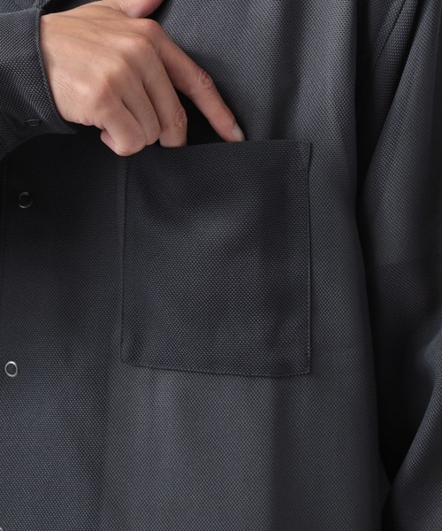 BAYFLOW(ベイフロー)の「UMWメッシュ長袖シャツ【軽量・速乾】(シャツ/ブラウス・メンズ・チャコール/オフホワイト・LARGE/MEDIUM)」の10枚目の写真