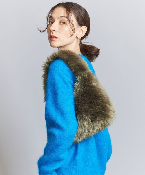 LE VERNIS（ル・ベルニ）の「＜LE VERNIS＞フェイクファー バッグ（トートバッグ・レディース・ベージュ/オリーブ・FREE）」の6枚目の写真