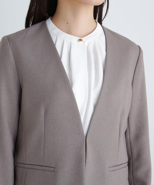 NATURAL BEAUTY BASIC(ナチュラルビューティーベーシック)の「◇<ウーステッドライクツイルセットアップ>ノーカラージャケット(ノーカラージャケット・レディース・チャコールグレー/ブラウン/ベージュ・SMALL/MEDIUM/LARGE)」の18枚目の写真
