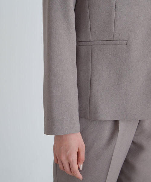 NATURAL BEAUTY BASIC(ナチュラルビューティーベーシック)の「◇<ウーステッドライクツイルセットアップ>ノーカラージャケット(ノーカラージャケット・レディース・チャコールグレー/ブラウン/ベージュ・SMALL/MEDIUM/LARGE)」の20枚目の写真