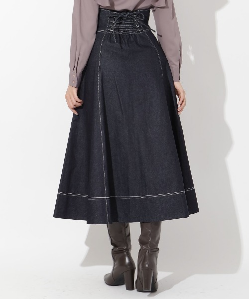 AND COUTURE（アンドクチュール）の「フロントジップデニムスカート（スカート・レディース・ブラック/ネイビー・SMALL/MEDIUM）」の8枚目の写真