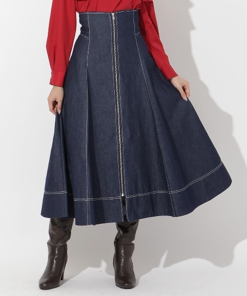 AND COUTURE（アンドクチュール）の「フロントジップデニムスカート（スカート・レディース・ブラック/ネイビー・SMALL/MEDIUM）」の5枚目の写真