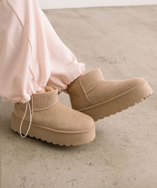 OLIVE des OLIVE（オリーブデオリーブ）の「ムートンショートブーツ（その他シューズ・レディース・ベージュ/モカ・SMALL/MEDIUM/LARGE/X-LARGE）」の3枚目の写真