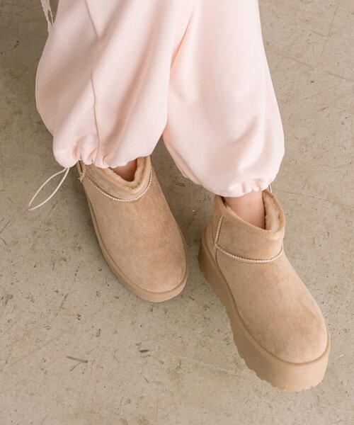 OLIVE des OLIVE（オリーブデオリーブ）の「ムートンショートブーツ（その他シューズ・レディース・ベージュ/モカ・SMALL/MEDIUM/LARGE/X-LARGE）」の4枚目の写真