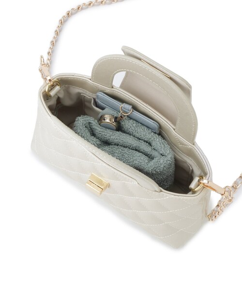 OPAQUE.CLIP（オペークドットクリップ）の「◆【2WAY】ダイヤキルティングデザインチェーンショルダーバッグ（ショルダーバッグ・レディース・ボルドー/シルバー/アイボリー系5/ブラック系5・00）」の13枚目の写真