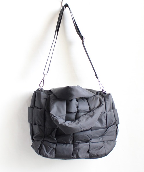 ground green store（グラウンドグリーンストア）の「ground green store / 編み込みデザインバッグ（ショルダーバッグ・レディース・グレー/ブラック/ライトグレー・FREE）」の10枚目の写真