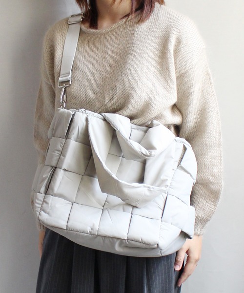 ground green store（グラウンドグリーンストア）の「ground green store / 編み込みデザインバッグ（ショルダーバッグ・レディース・グレー/ブラック/ライトグレー・FREE）」の6枚目の写真