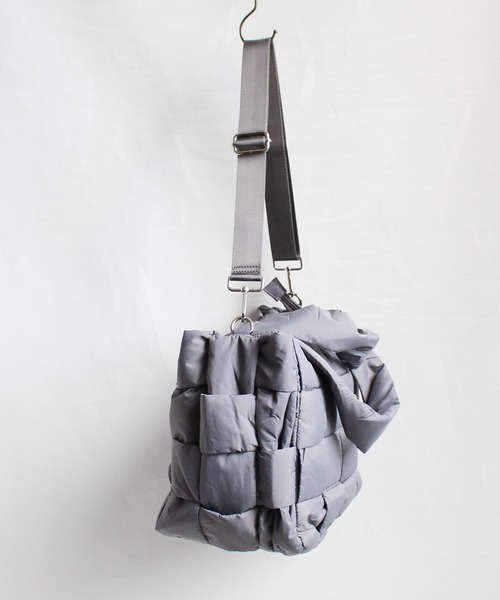 ground green store（グラウンドグリーンストア）の「ground green store / 編み込みデザインバッグ（ショルダーバッグ・レディース・グレー/ブラック/ライトグレー・FREE）」の15枚目の写真