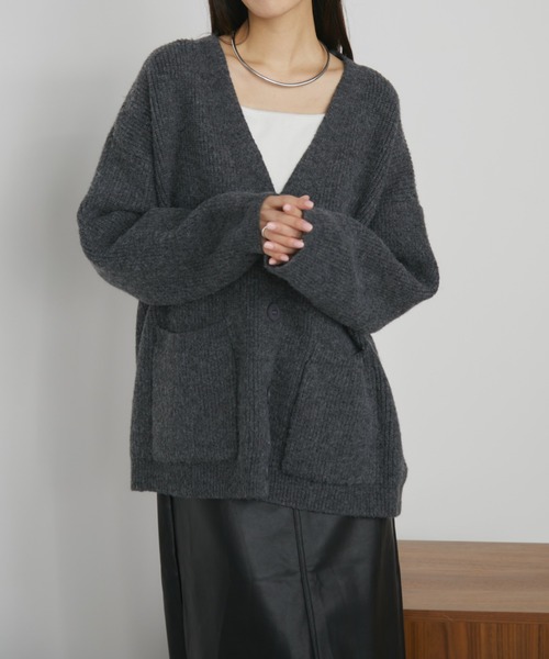 Aunt Marie's（アントマリーズ）の「オーバーサイズVネック