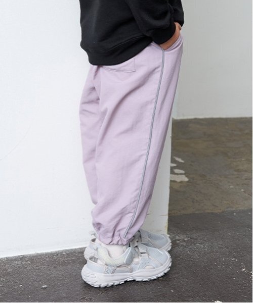 b・ROOM(ビールーム)の「【撥水加工】クライミングパンツ(その他パンツ・キッズ・パープル/ライトピンク/ブラック/ブルー系その他2/ライトカーキ/シルバーグレー/ベージュ/ラベンダー・130cm/120cm/110cm/100cm/140cm)」の19枚目の写真