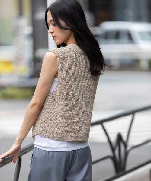 Munich（ミューニック）の「針抜き編みニットジレ（ベスト・レディース・ブラック/グレイッシュベージュ/ブラウン・FREE）」の6枚目の写真