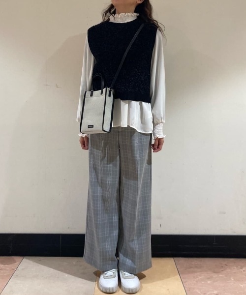 MONO　COMME CA（モノコムサ）の「キャンバスミニショルダー（ショルダーバッグ・レディース・ブラック/グレー・FREE）」の20枚目の写真