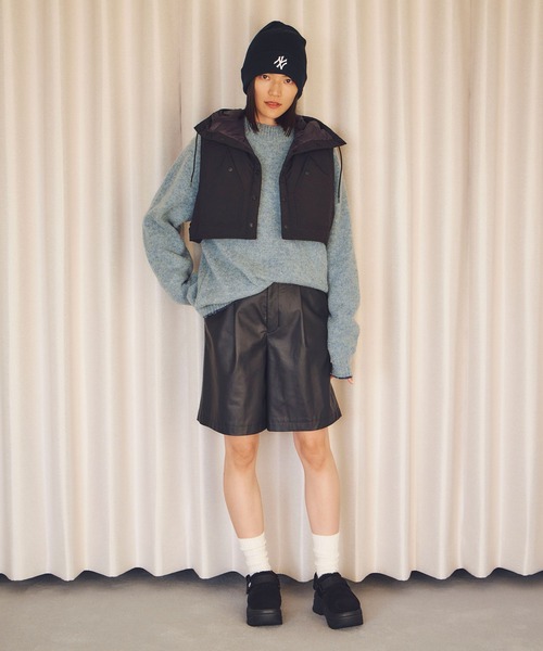 SHAKA（シャカ）の「SHAKA 厚底 クロッグ サンダル SNUG CLOG MOUTON CHUNKY（サンダル・レディース・ブラック/タン・23/24/25/22）」の3枚目の写真