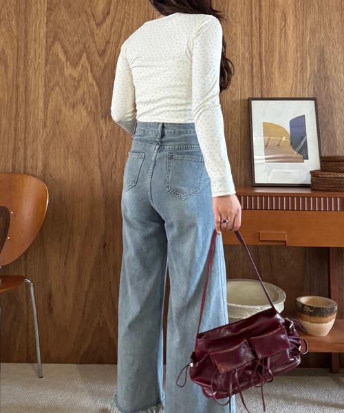 efill（エフィル）の「リボン付き 小花柄 ソフト 長袖 Tシャツ（Tシャツ/カットソー・レディース・アイボリー・FREE）」の5枚目の写真