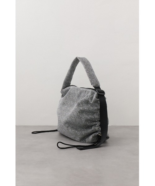 AZUL by moussy(アズールバイマウジー)の「サイドギャザーパデットバッグ(ショルダーバッグ・レディース・シルバー/ブラック/ブラック系その他2・FREE)」の14枚目の写真