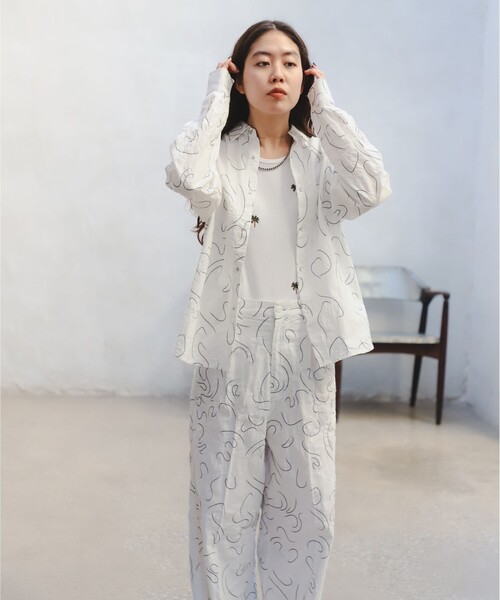B:MING by BEAMS（ビーミングバイビームス）の「ambiance / Embroidery Shirt（S～M）（シャツ/ブラウス・レディース・ライトブルー/オフホワイト・SMALL/MEDIUM）」の17枚目の写真