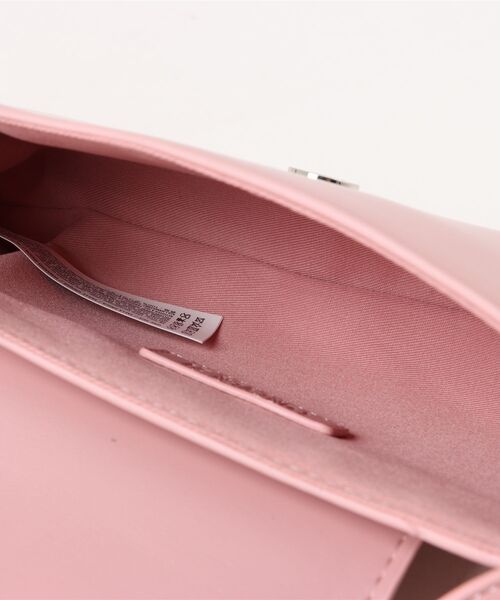 FOREVER 21(フォーエバー トゥエンティーワン)の「リボンフラップショルダーバッグ(ハンドバッグ・レディース・ピンク・FREE)」の9枚目の写真