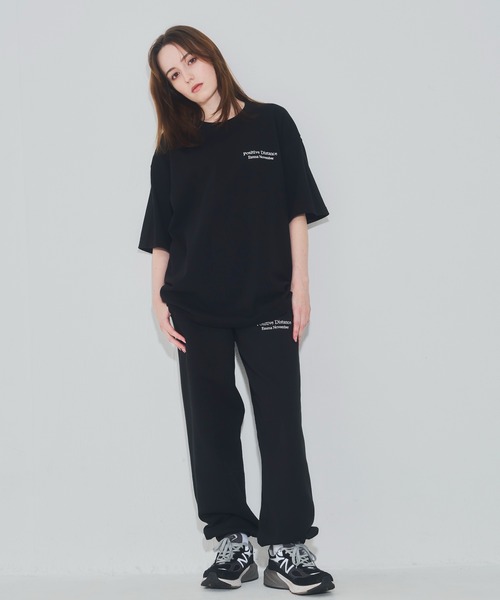 EMMA NOVEMBER　（エマノーヴェンバー）の「Embroidery マグナムウェイト ビッグシルエット Tシャツ（Tシャツ/カットソー・メンズ・ホワイト/ブラック・1/2/3）」の11枚目の写真