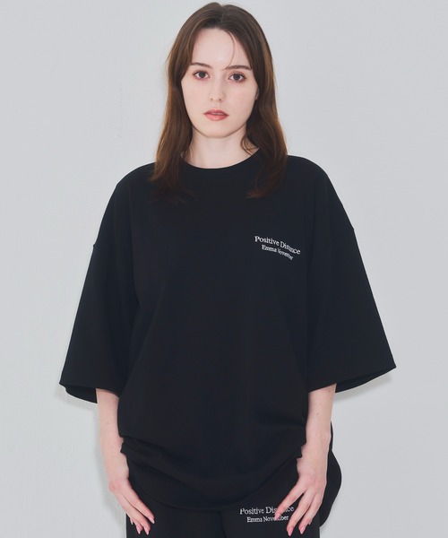 EMMA NOVEMBER　（エマノーヴェンバー）の「Embroidery マグナムウェイト ビッグシルエット Tシャツ（Tシャツ/カットソー・メンズ・ホワイト/ブラック・1/2/3）」の8枚目の写真