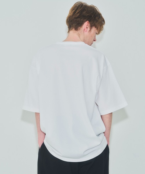 EMMA NOVEMBER　（エマノーヴェンバー）の「Embroidery マグナムウェイト ビッグシルエット Tシャツ（Tシャツ/カットソー・メンズ・ホワイト/ブラック・1/2/3）」の19枚目の写真