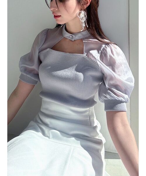 RESEXXY(リゼクシー)の「バックリボンシアースリーブニット(ニット/セーター・レディース・ブルー/ブラック/イエロー・FREE)」の2枚目の写真