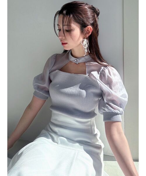 RESEXXY(リゼクシー)の「バックリボンシアースリーブニット(ニット/セーター・レディース・ブルー/ブラック/イエロー・FREE)」の4枚目の写真