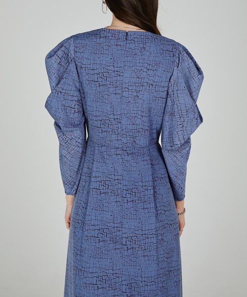 CIEL'AIR（シエルエアー）の「Power Shoulder Onepiece（ワンピース・レディース・ホワイト/ブルー・LARGE/MEDIUM）」の5枚目の写真