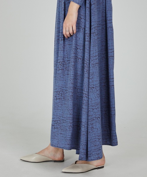 CIEL'AIR（シエルエアー）の「Power Shoulder Onepiece（ワンピース・レディース・ホワイト/ブルー・LARGE/MEDIUM）」の11枚目の写真
