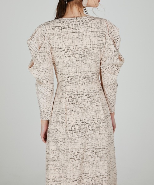 CIEL'AIR（シエルエアー）の「Power Shoulder Onepiece（ワンピース・レディース・ホワイト/ブルー・LARGE/MEDIUM）」の17枚目の写真