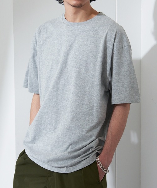 United Athle(ユナイテッドアスレ)の「雑誌『non-no』にて掲載!【United Athle】4.7オンス レギュラー フィット Tシャツ 半袖 5300(Tシャツ/カットソー・レディース・ホワイト/オフホワイト/アッシュ/グレー/ナチュラル/ベージュ/バーガンディー/マスタード/ライトグリーン/ダークグリーン/ライトブルー/ロイヤルブルー/インディゴブルー/ネイビー/チャコールグレー/スミクロ/ブラック/ワイン・XS/S/M/L/XL)」の6枚目の写真