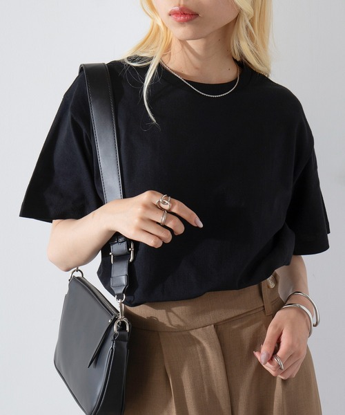 United Athle(ユナイテッドアスレ)の「雑誌『non-no』にて掲載!【United Athle】4.7オンス レギュラー フィット Tシャツ 半袖 5300(Tシャツ/カットソー・レディース・ホワイト/オフホワイト/アッシュ/グレー/ナチュラル/ベージュ/バーガンディー/マスタード/ライトグリーン/ダークグリーン/ライトブルー/ロイヤルブルー/インディゴブルー/ネイビー/チャコールグレー/スミクロ/ブラック/ワイン・XS/S/M/L/XL)」の1枚目の写真