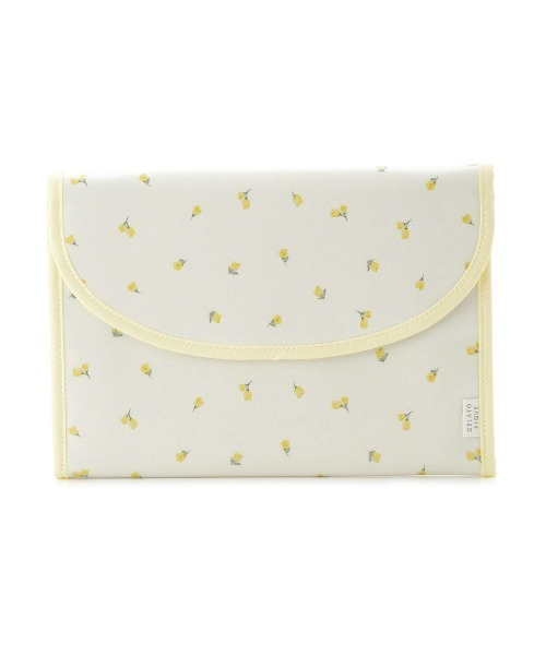 gelato pique（ジェラートピケ）の「【販路限定】総柄母子手帳ケースL（母子手帳ケース・レディース・オフホワイト/クリーム/グレー/ブルー/ライトピンク/レッド/ピンク/ミント/イエロー/ベージュ・LARGE）」の7枚目の写真