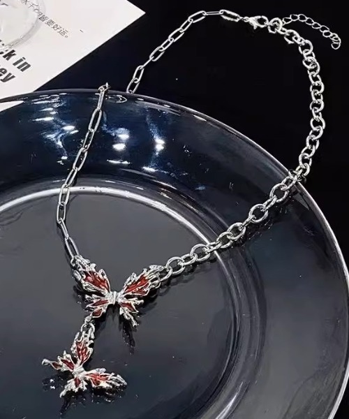 【キラキラ感が堪らない】CHANEL バタフライモチーフ ネックレス 希少・首元上品に決まる】CHANEL☆ネックレス☆パールチェーン