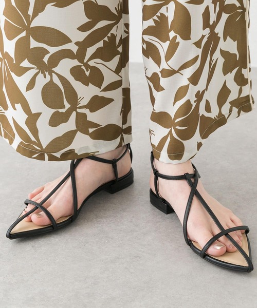 SENSE OF PLACE by URBAN RESEARCH（センスオブプレイスバイアーバンリサーチ）の「ポインテッドナローストラップサンダル（サンダル・レディース・ベージュ/シルバー/ブラック・SMALL/MEDIUM/LARGE）」の21枚目の写真