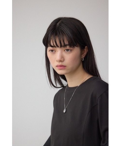 AZUL by moussy(アズールバイマウジー)の「タックスリーブ半袖デザインカットトップス(Tシャツ/カットソー・レディース・アイボリー/ブラック/ライトグリーン・FREE)」の13枚目の写真