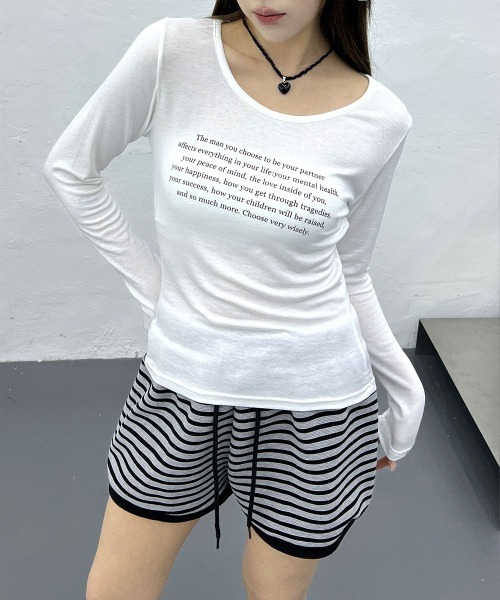 4INT.（フォイント）の「シースルー レタリング ラウンドネック 長袖 Tシャツ（Tシャツ/カットソー・レディース・ホワイト/ブラック/ベージュ/グレー・FREE）」の2枚目の写真