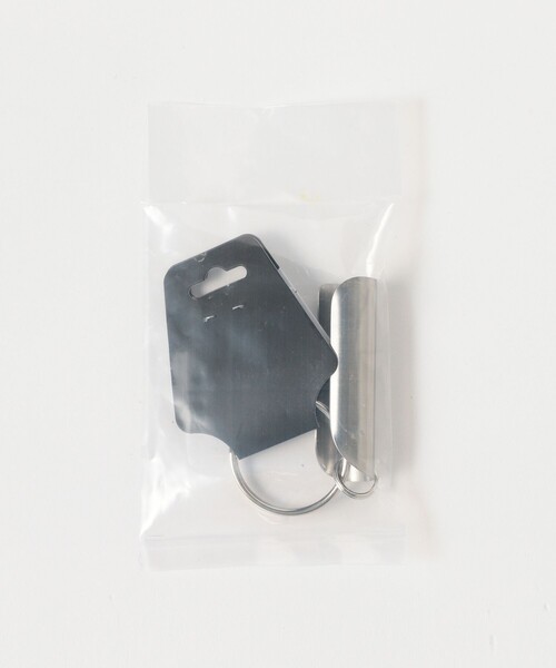 bpr BEAMS（ビーピーアール ビームス ）の「TALLAC HOUSE / LIP BALM HOLDER STAINLESS STEEL（キーホルダー・レディース・シルバー・ONE SIZE）」の4枚目の写真