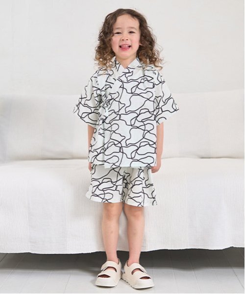 b・ROOM(ビールーム)の「【選べる5柄】アソート甚平(浴衣・キッズ・ブルーグレー/アイボリー/モスグリーン/チャコール/ネイビー・110cm/130cm/120cm/100cm)」の2枚目の写真