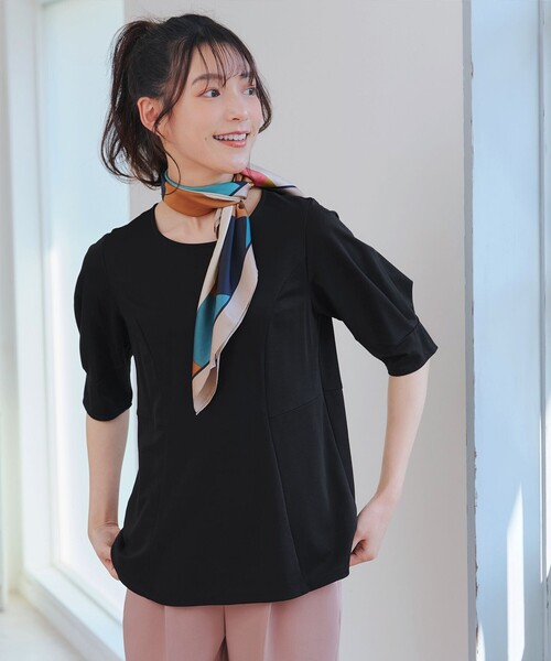 Tiaclasse(ティアクラッセ)の「マトンスリーブカットソートップス(Tシャツ/カットソー・レディース・ピンク系/ブラック/オフホワイト/ブルー・S/M/L)」の2枚目の写真