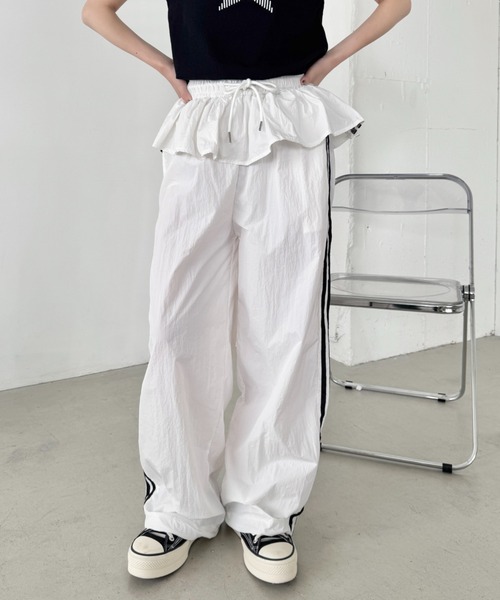 SOLLON.(ソルロン)の「ウエストフリルサイドラインナイロンパンツ(その他パンツ・レディース・ネイビー/ワインレッド/ホワイト/ブラック/チャコールグレー・FREE)」の21枚目の写真