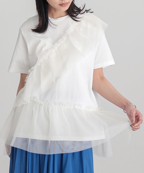 n'OrLABEL(ノアールレーベル)の「【吸湿冷感】ひんやりチュールフリルドッキングカットソー(Tシャツ/カットソー・レディース・ブラック/チャコール/オフホワイト・2/1)」の2枚目の写真