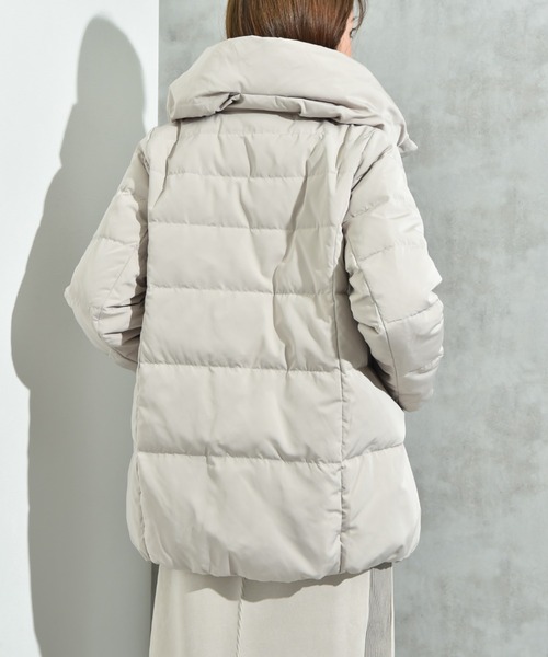 INTERPLANET（インタープラネット）の「ピーチスキンミドルダウン（ダウンジャケット/コート・レディース・ネイビー/グレイッシュベージュ/ブラック/ベージュ・LARGE/MEDIUM）」の19枚目の写真