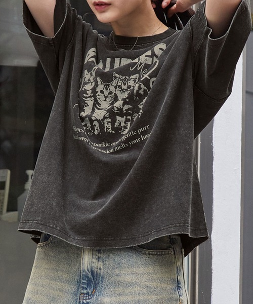 MONO-MART(モノマート)の「ヴィンテージ加工 アニマルプリントキャット半袖Tシャツ(Tシャツ/カットソー・レディース・ホワイト系/ブラック系/ブラック/ピンク/オフホワイト・FREE)」の3枚目の写真